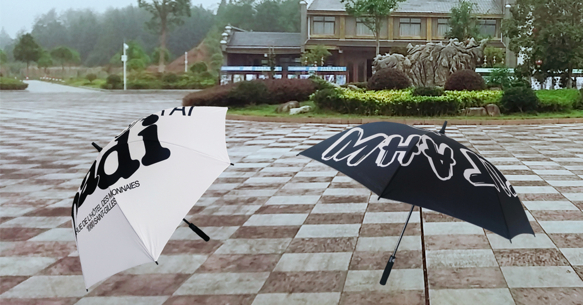Custom Large Golf Umbrellas With Logo.jpg